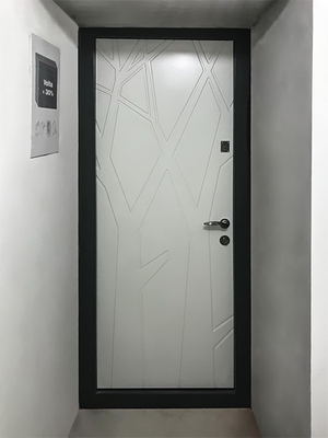 Внутренняя панель белого цвета Внутренняя панель белого цвета