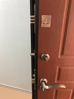 Замки двери для офиса (ул. Архитектора Власова, д.49) Замки двери для офиса (ул. Архитектора Власова, д.49)